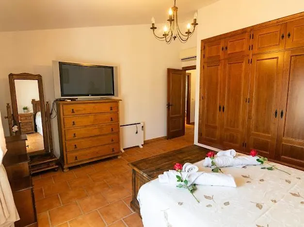 Casa Rural Villa Con Piscina Y Parking Olias 12 La Cala Del Moral 0*,  Španělsko